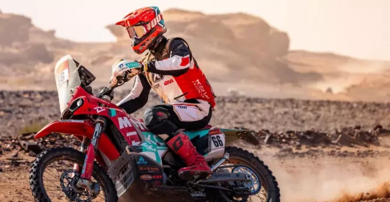 KOVE Takes First R2 Stage Win on SS4 of Dakar 2026