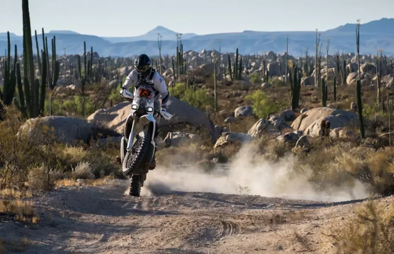 THE 2025 DAKAR RALLY: A STAR-STUDDED LINE-UP FROM KOVE
